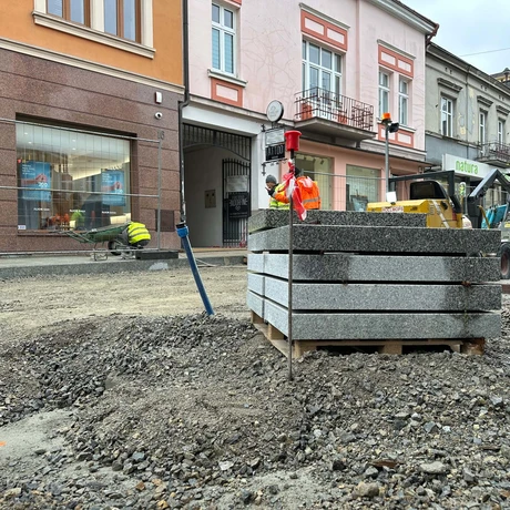 Przebudowa ul. Grunwaldzkiej [kwiecień 2024] - fot 11